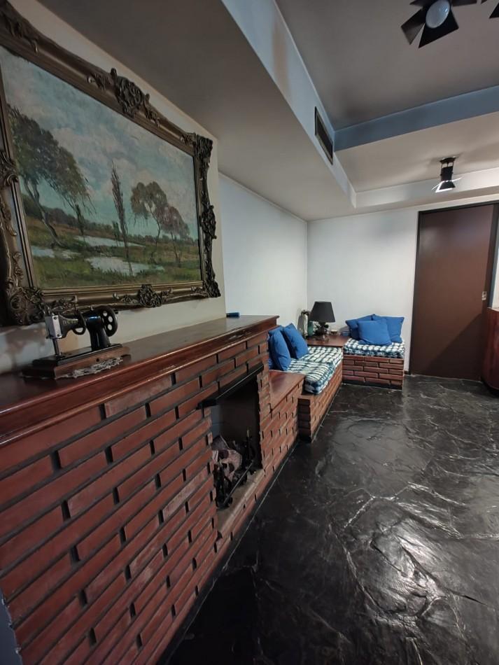 Foto de Casa de 4 ambientes con dependencia!!, imagen 4