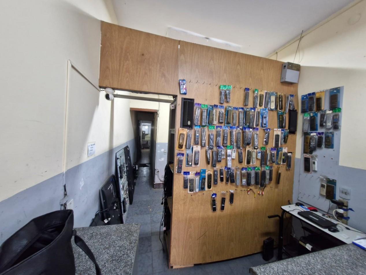 Foto de LOCAL TIPO PH EN VENTA SOBRE AV. BELGRANO, imagen 1