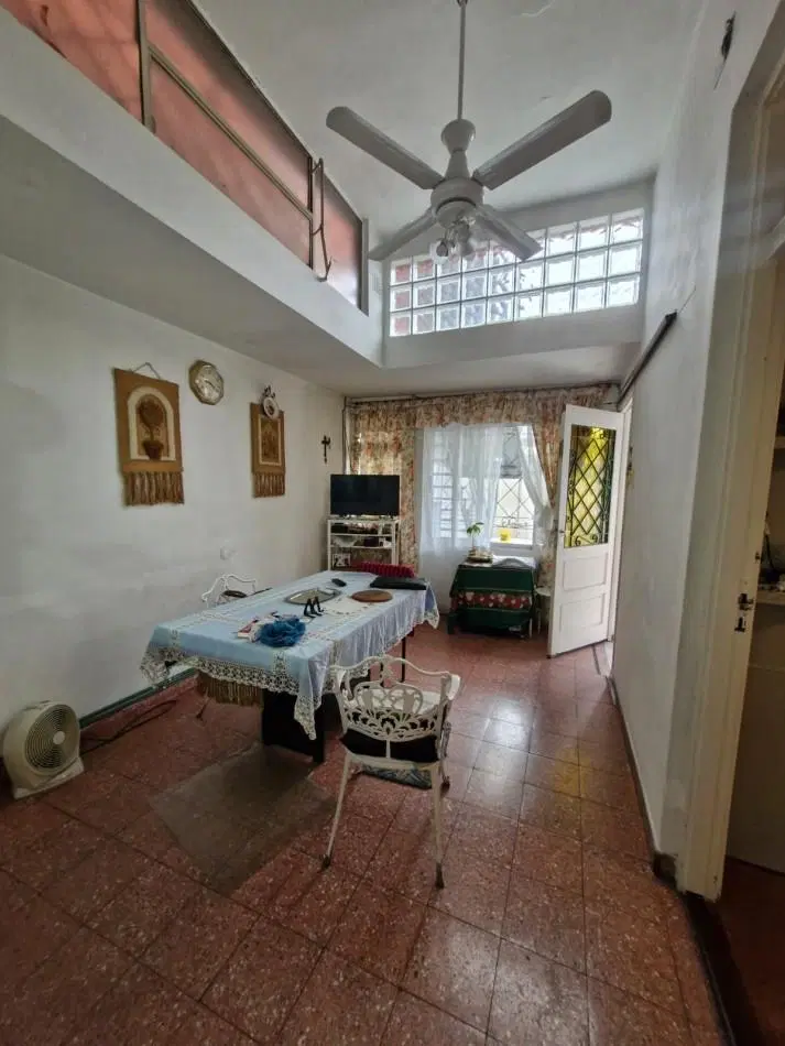 CASA DE 3 AMBIENTES EN VENTA, CON PATIO, TERRAZA, QUINCHO Y GARAGE. 3
