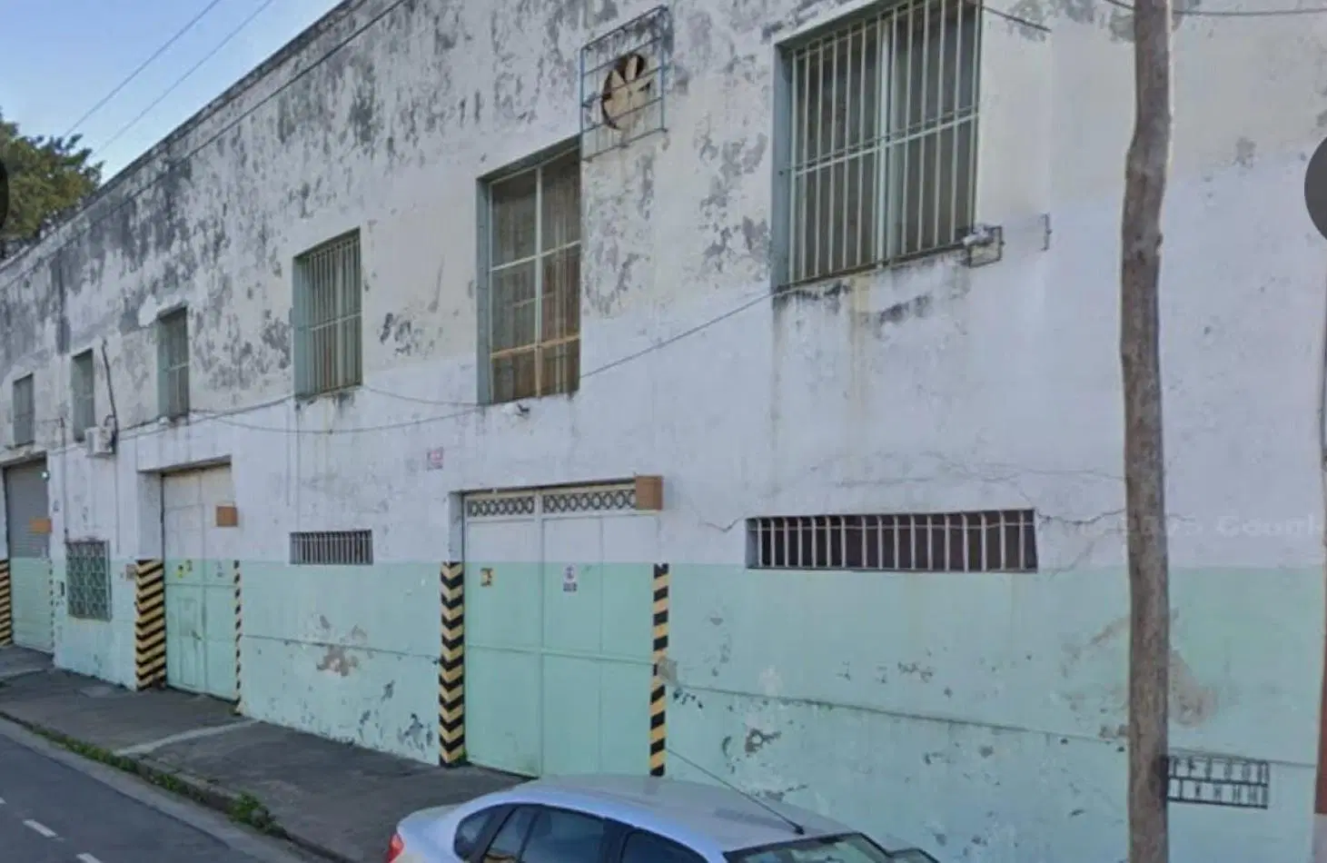AVELLANEDA CENTRO - GALPON EN ALQUILER DE 1500 M2 N PLANTA BAJA MAS 200 M2 EN PLANTA ALTA 5