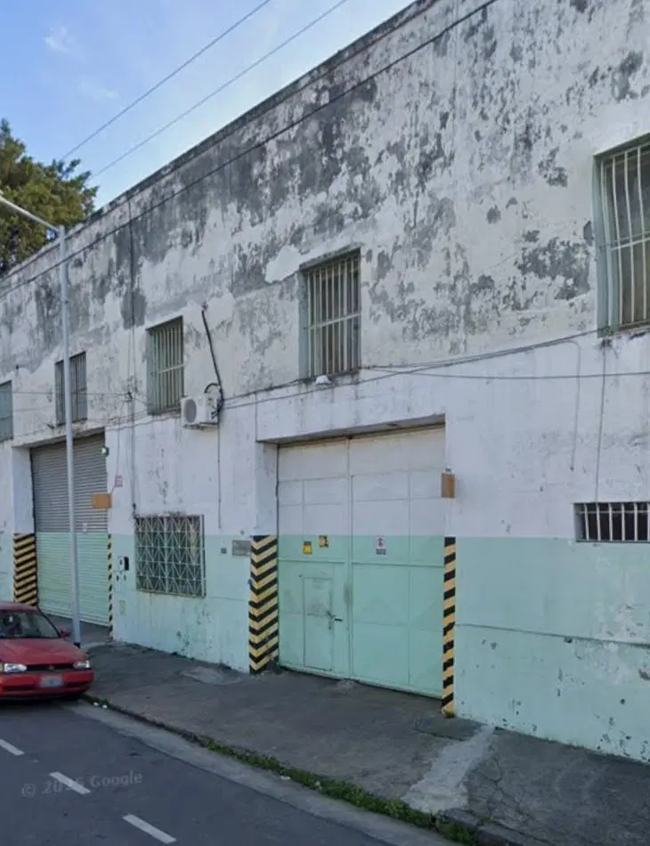 AVELLANEDA CENTRO - GALPON EN ALQUILER DE 1500 M2 N PLANTA BAJA MAS 200 M2 EN PLANTA ALTA 2