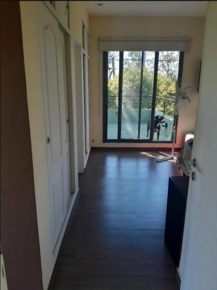 Foto de Moderna casa en esquina con 3 suites y vista al golf - Club de Campo, imagen 4