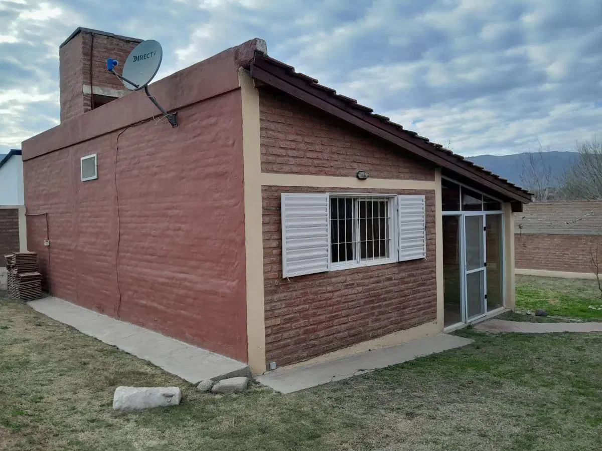 CASA MÁS DEPARTAMENTO Y TERRENO CON EDIFICACIÓN EN VENTA EN SANTA MARIA DE PUNILLA. CA254 5