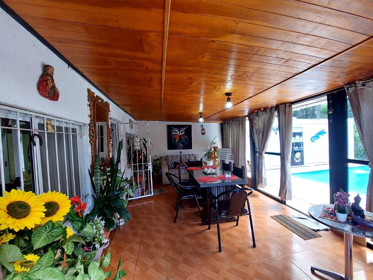 Foto de CASA EN VENTA CON SALIDA AL RÍO Y PISCINA COMPLETA EN SANTA MARÍA DE, imagen 3