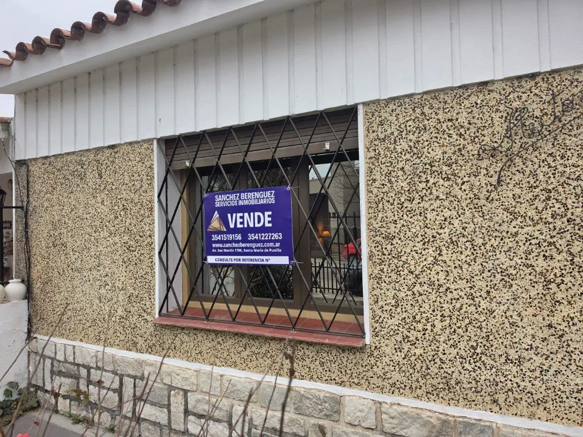 CASA MAS DEPARTAMENTO EN VENTA EN COSQUIN, BARRIO LA REMEMBRANZA. CA259
OPORTUNIDAD! 4