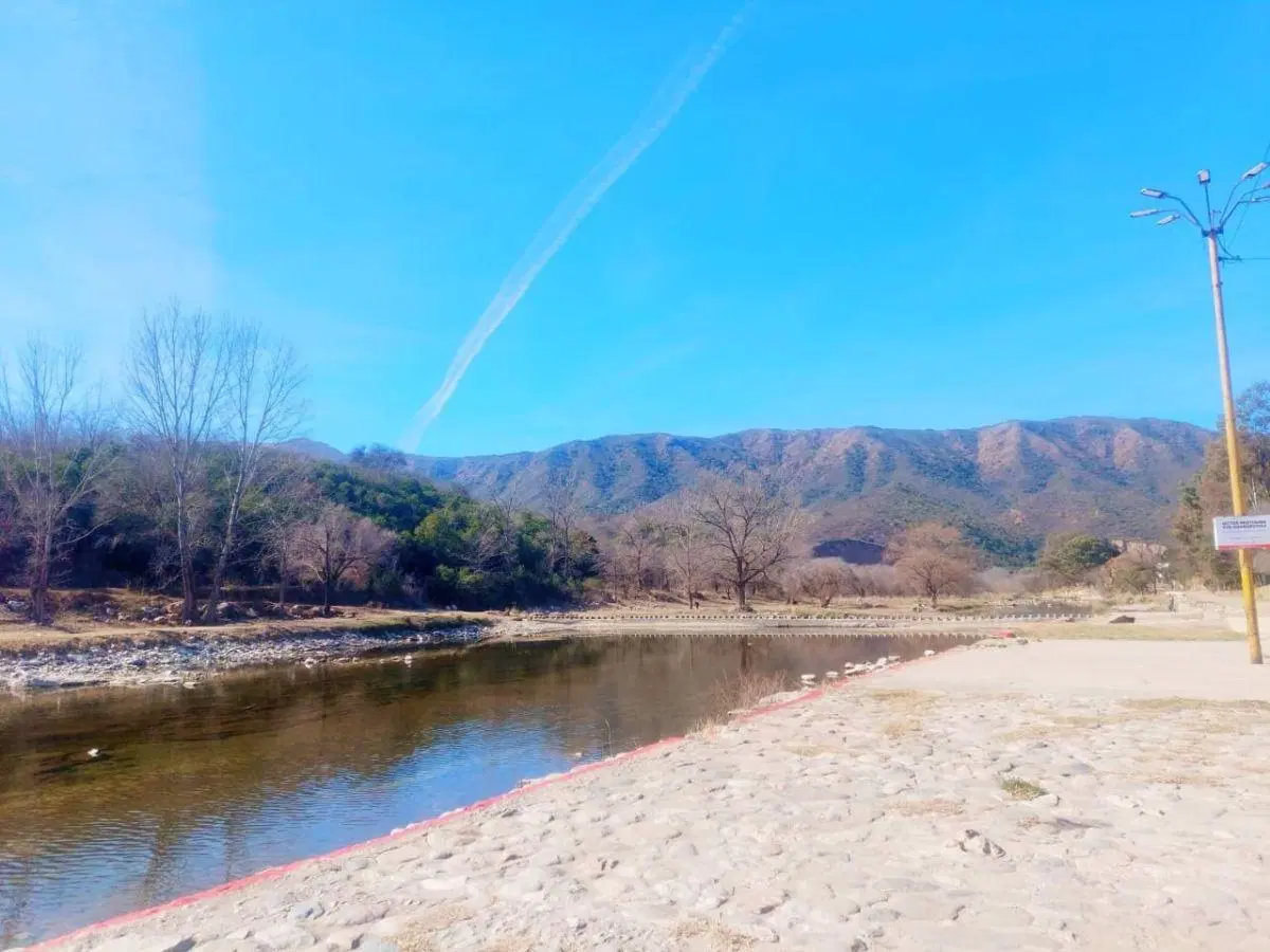 TERRENO EN VENTA EN BIALET MASSÉ CON VISTA A LAS SIERRAS AL LADO DEL RÍO COSQUIN. TE133 1