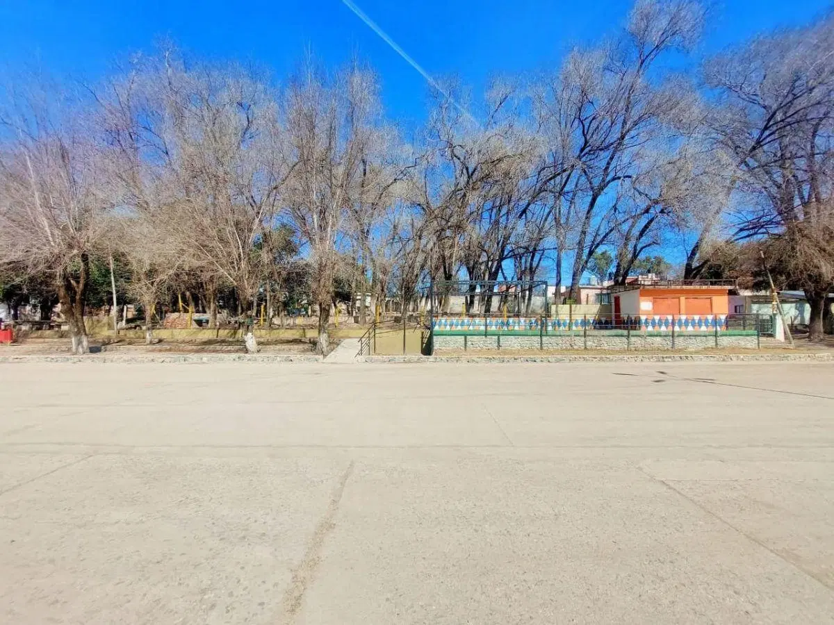 TERRENO EN VENTA EN BIALET MASSÉ CON VISTA A LAS SIERRAS AL LADO DEL RÍO COSQUIN. TE133 2