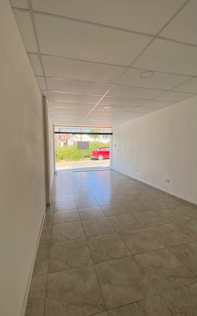 Foto de ALQUILER DE 2 LOCALES COMERCIALES EN VILLA BUSTOS A 200 M. DE AV. SAN, imagen 5