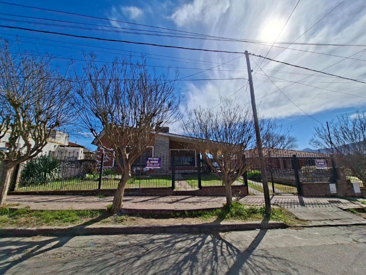 Foto de CASA MÁS DEPARTAMENTO EN VENTA EN EL CENTRO DE SANTA MARIA DE PUNILLA, imagen 1