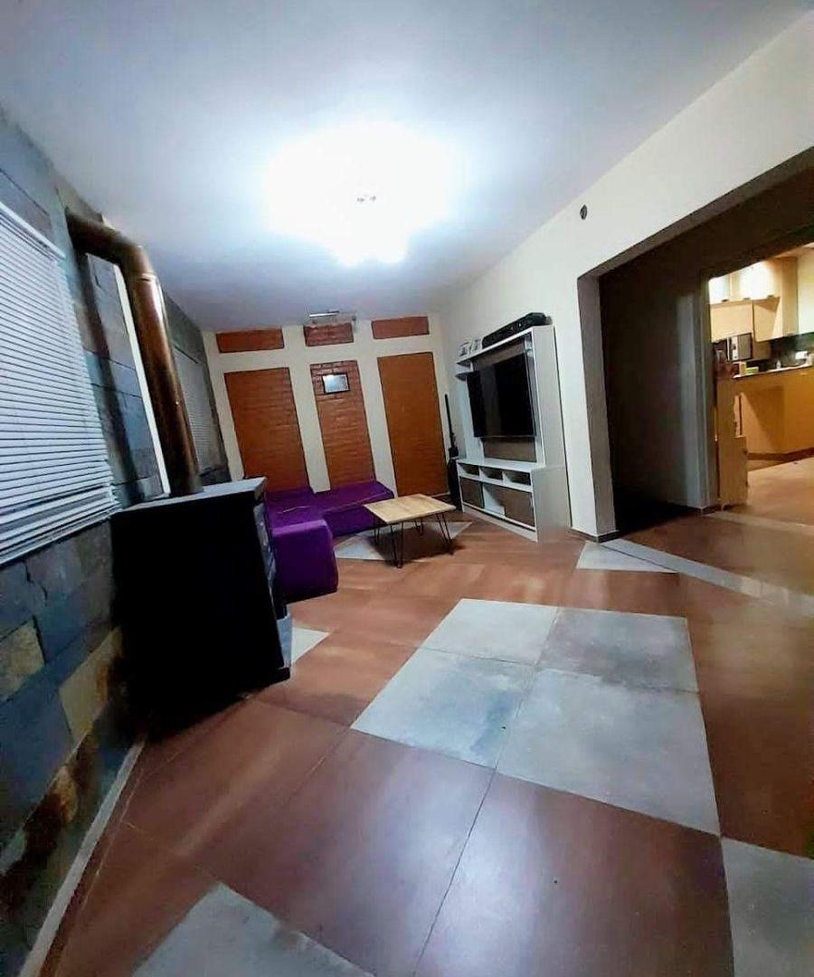 Foto de CASA EN VENTA EN BIALET MASSÉ DE 3 DORMITORIOS Y PILETA CION AMPLI0, imagen 3