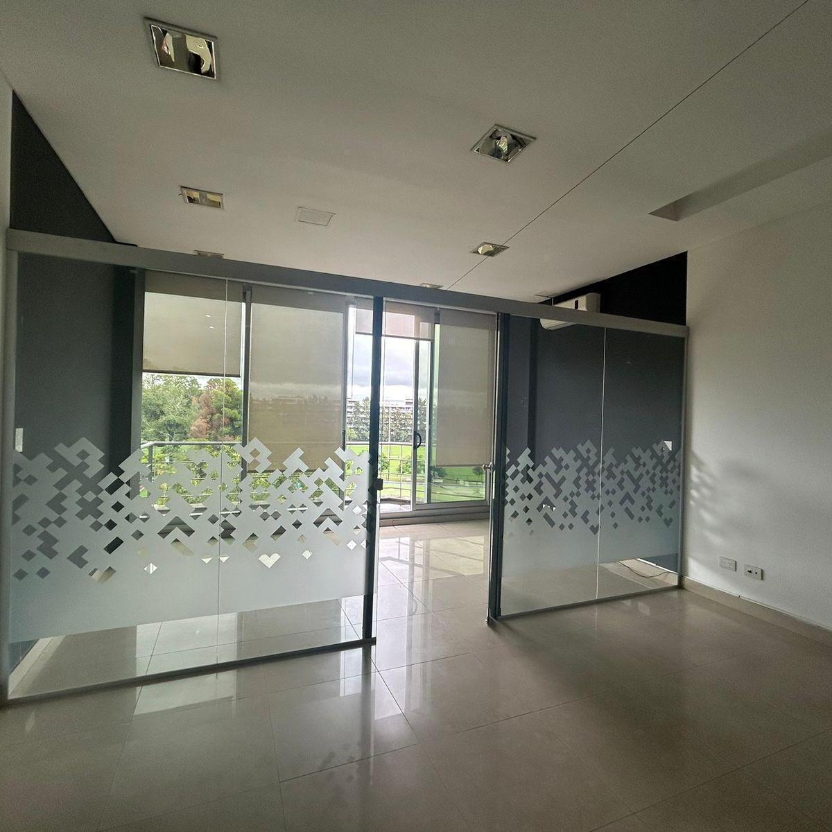 Venta oficina en Office Park Quatro | VCO Propiedades