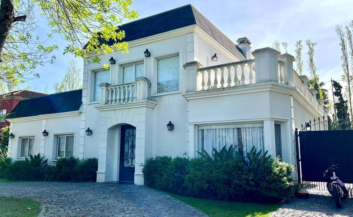 Foto de CASA EN VENTA 7 AMB | SAINT MATTHEW´S, imagen 2