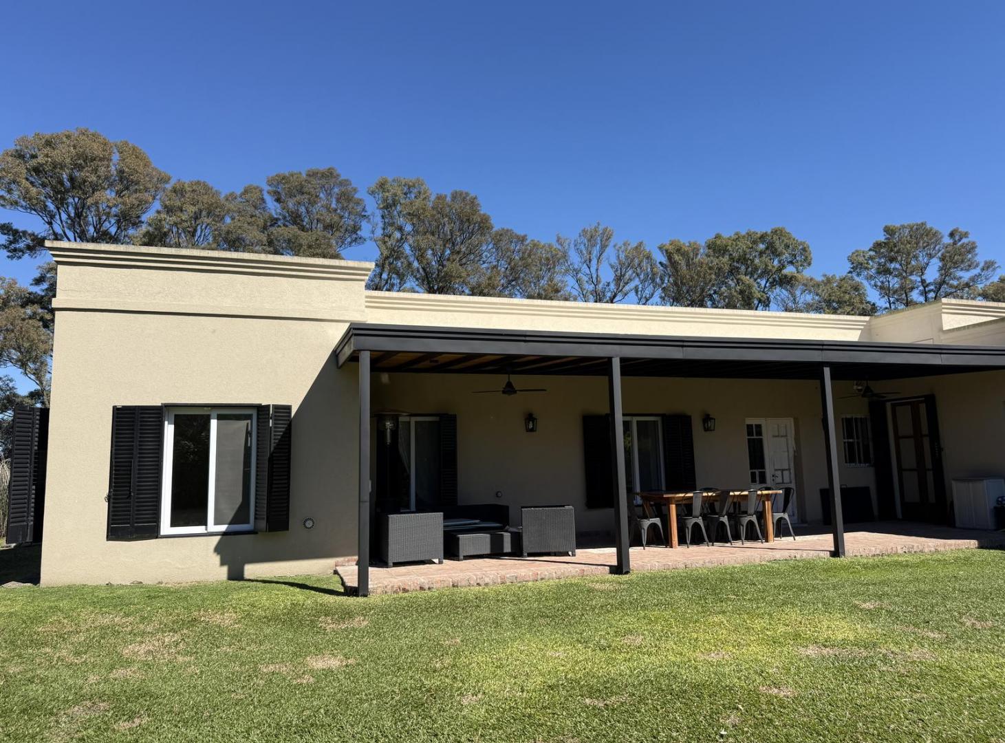 Foto de Venta | Casa en la Esperanza Club de Campo, imagen 2