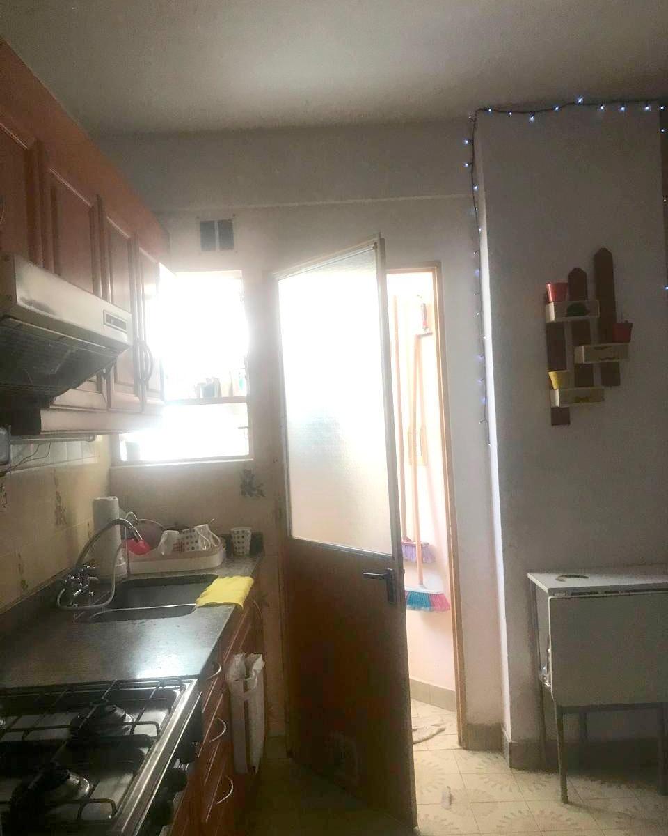 Foto de OPORTUNIDAD! En lo mejor de V. Parque, Depto 4amb 30m, Cuenca, 200m de, imagen 2