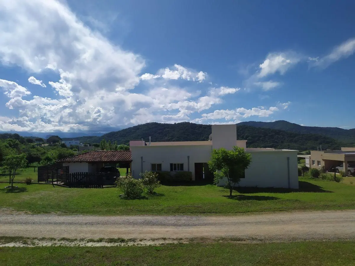La Lucinda II Norte, excelente casa, gran terreno, 3 dorm. 2 coches, dorm scio. 1