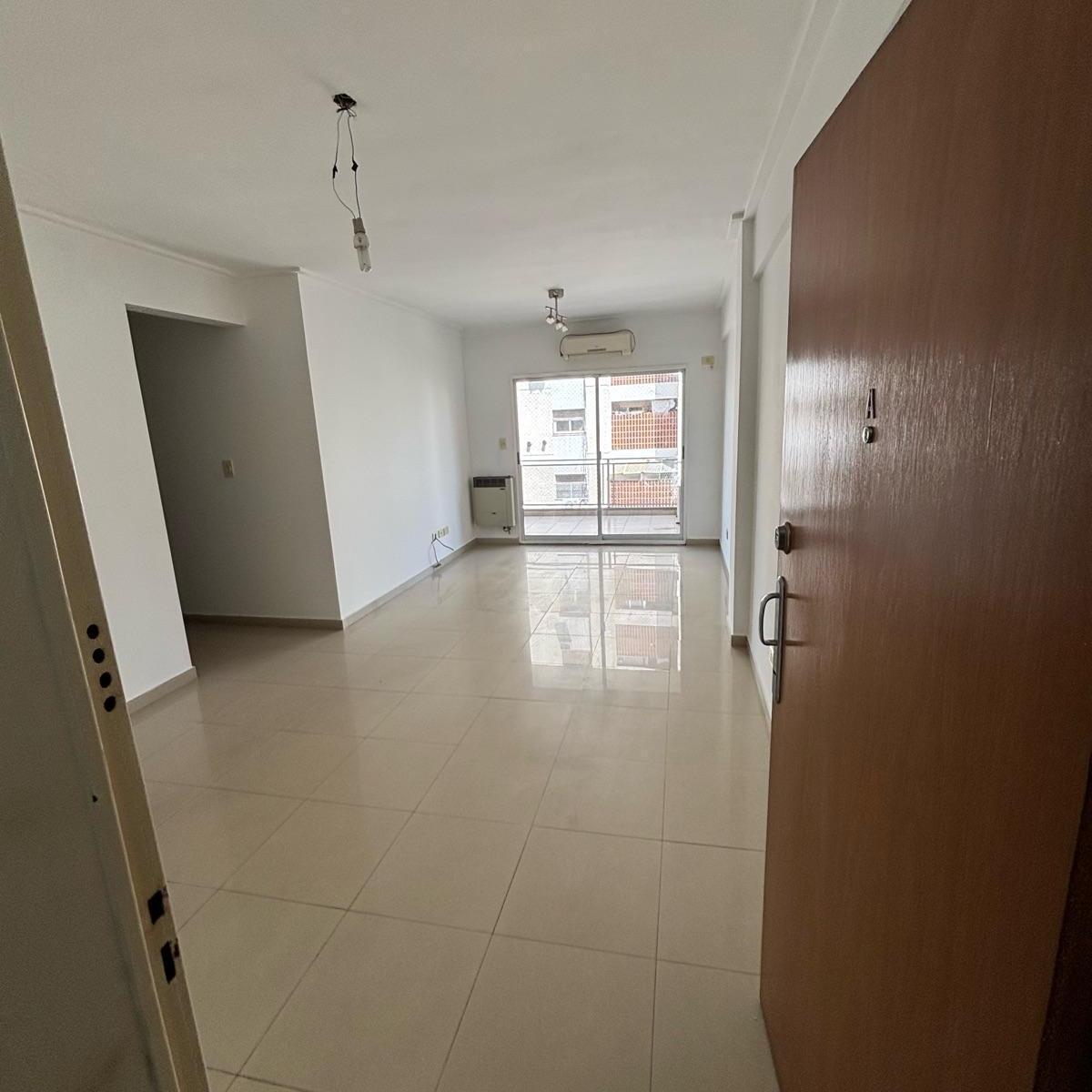 Departamento en Villa del Parque 2