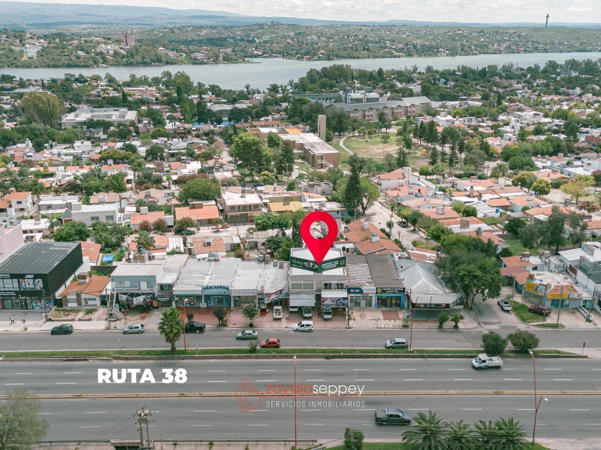Oficinas en Venta - Excelente Ubicación - Permuta Directa Dpto 3