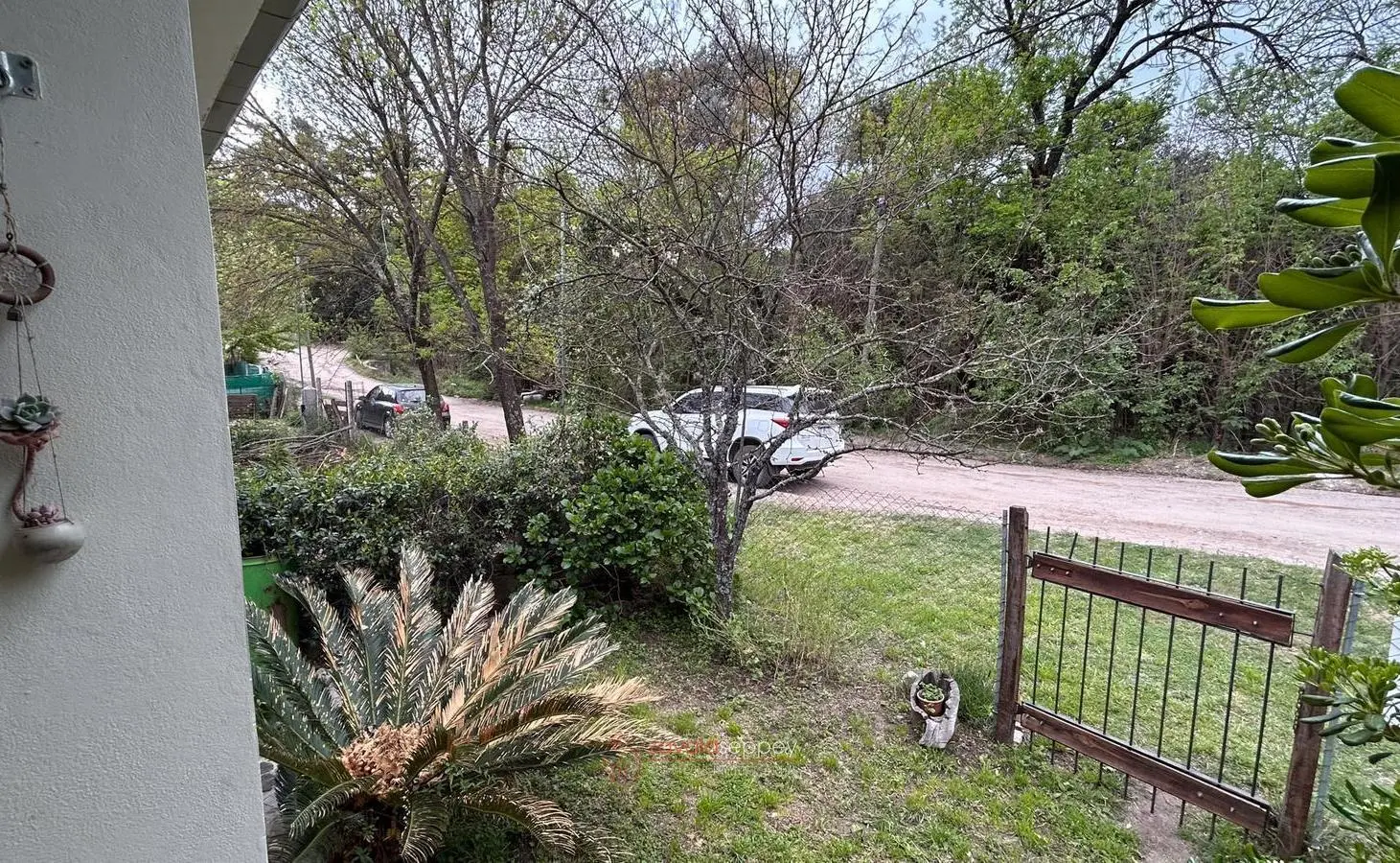 VENTA CASA SALSIPUEDES 2 DORMITORIOS - PATIO Y COCHERA 3