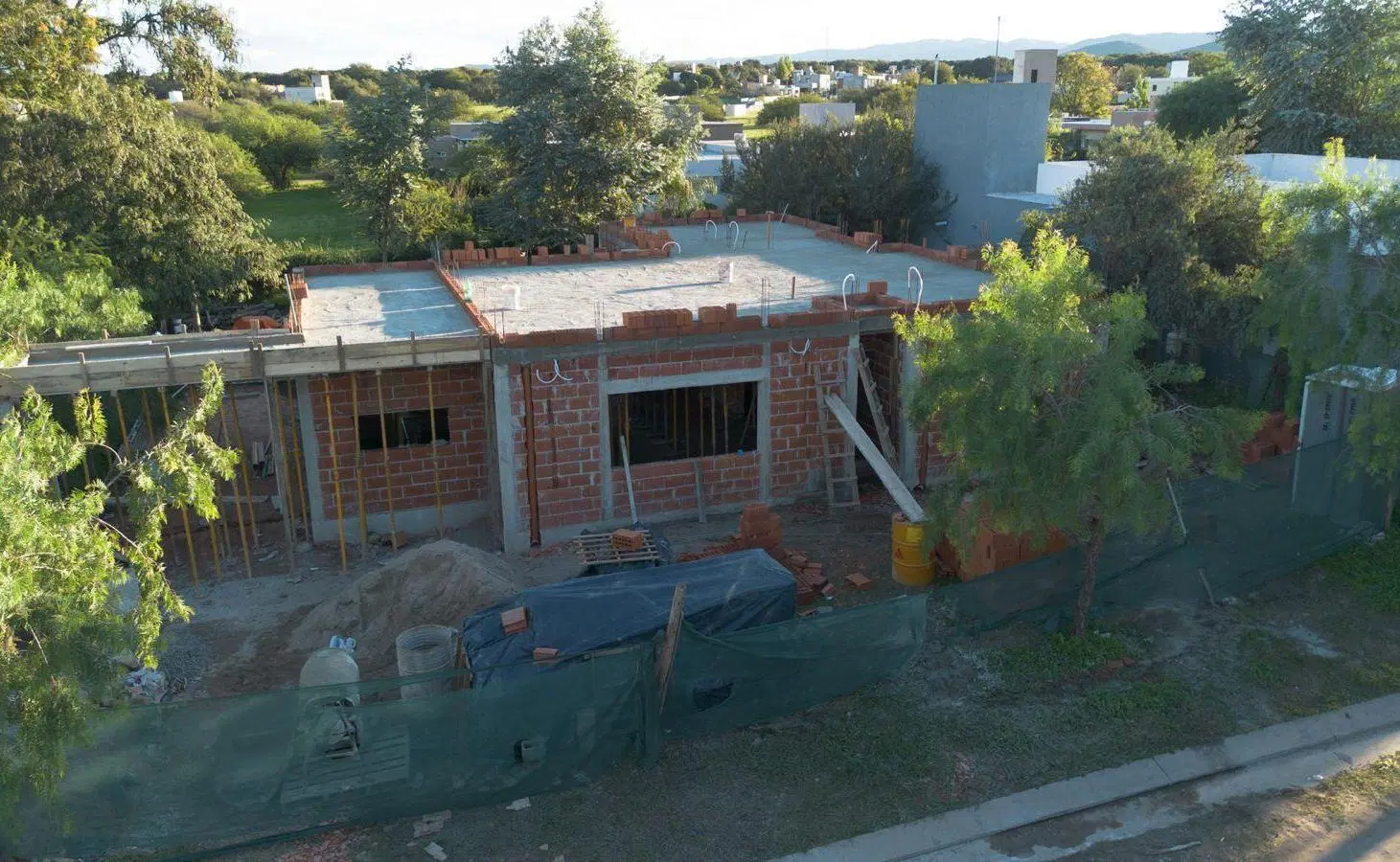 CASA A ESTRENAR BELA VISTA - 3 DORMITORIOS - 3 BAÑOS 3