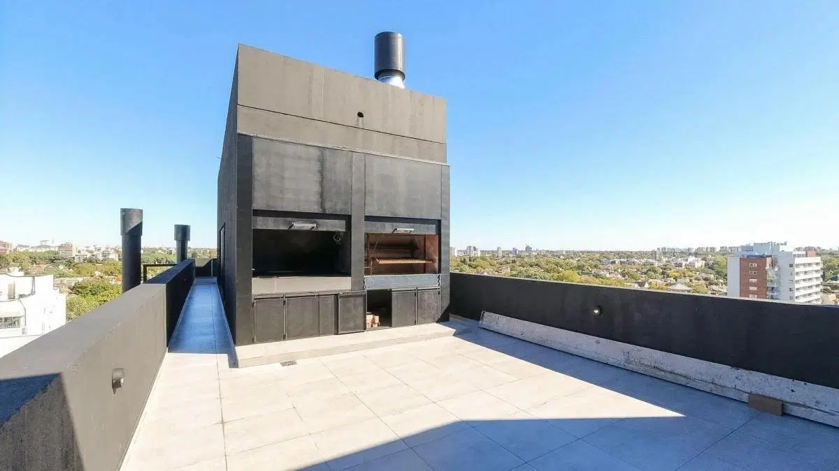 VENTA Depto. 2 Amb EN ESQUINA CON DOBLE BALCON C/Cochera Edificio Domus Olivos 5