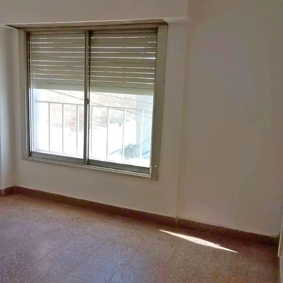 DEPARTAMENTO EN ALQUILER - SALTA 91, NEUQUÉN CAPITAL. PRIMER PISO POR ESCALERA 4