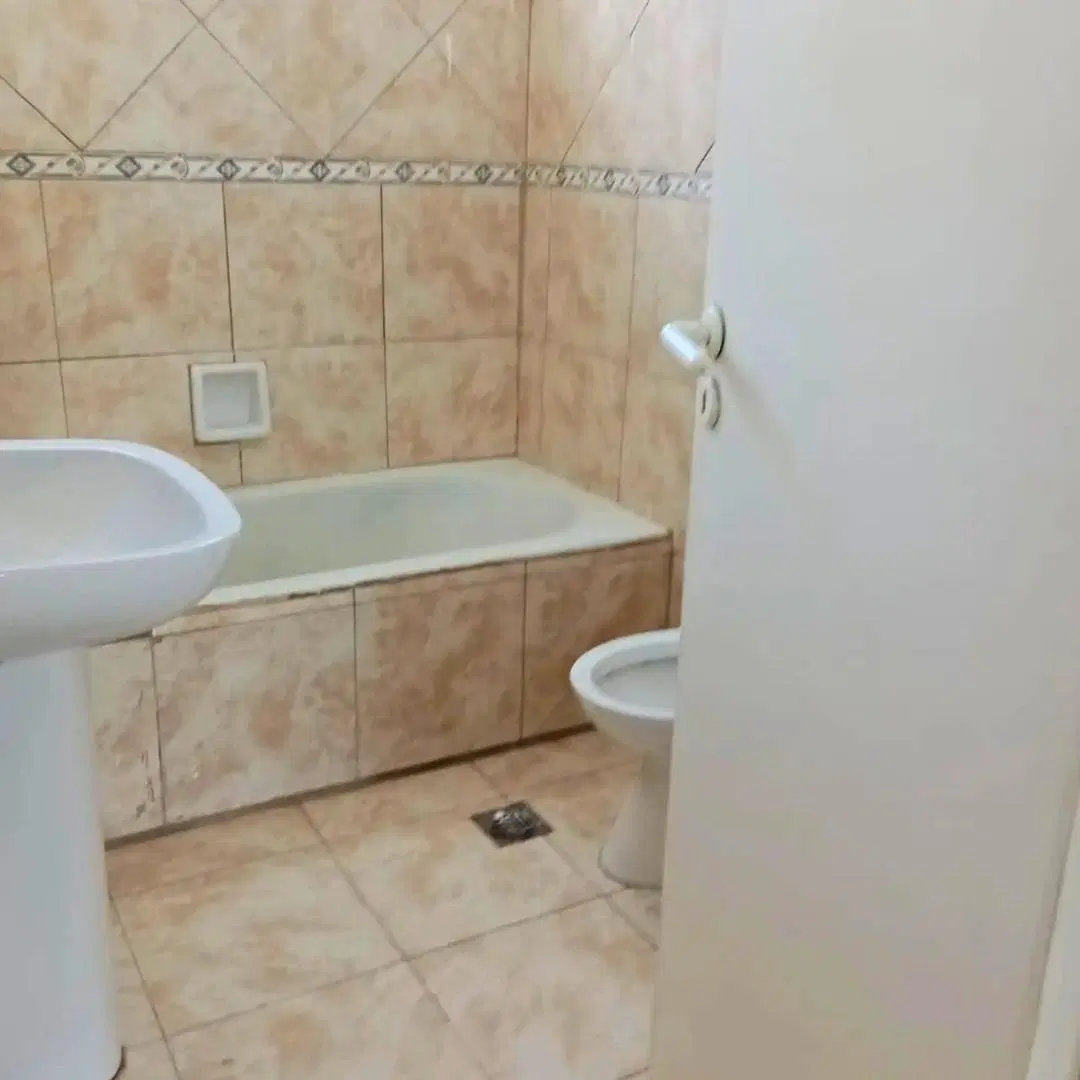 DEPARTAMENTO EN ALQUILER - SALTA 91, NEUQUÉN CAPITAL. PRIMER PISO POR ESCALERA 5
