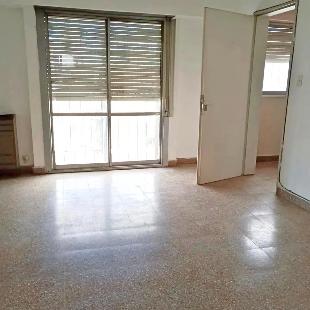 DEPARTAMENTO EN ALQUILER - SALTA 91, NEUQUÉN CAPITAL. PRIMER PISO POR ESCALERA 1