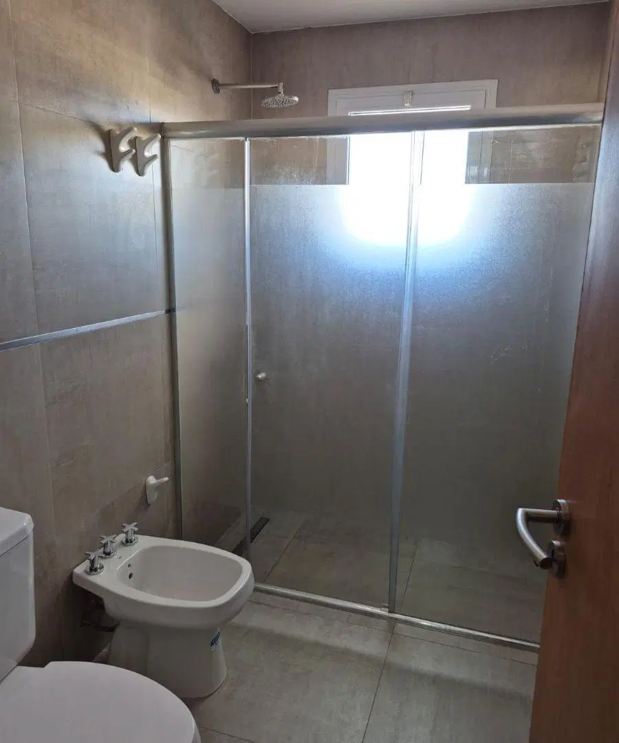 DÚPLEX EN ALQUILER - BARRIO PERTICONE, CENTENARIO 5