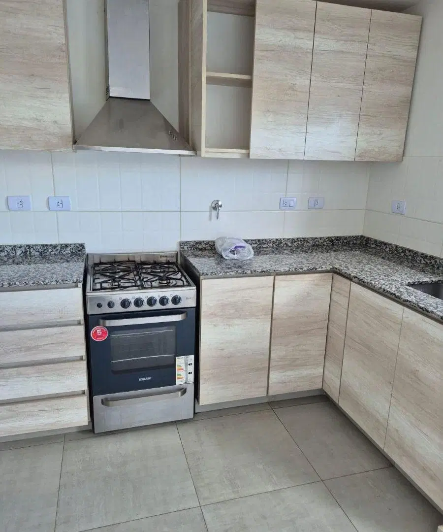 DÚPLEX EN ALQUILER - BARRIO PERTICONE, CENTENARIO 8