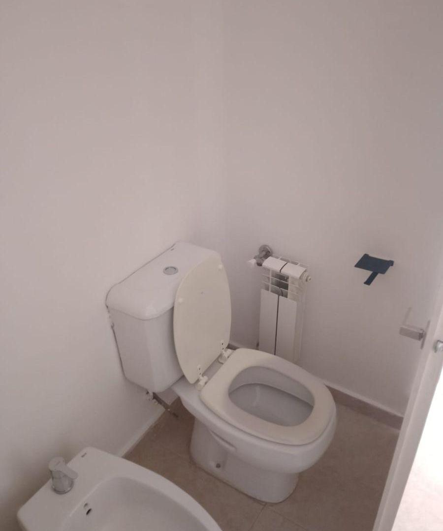 Foto de DEPARTAMENTO EN ALQUILER - STEFENELLI 1189, PISO 3 DEPTO E, NEUQUÉN, imagen 2