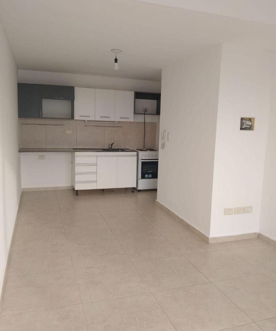 Foto de DEPARTAMENTO EN ALQUILER - STEFENELLI 1189, PISO 3 DEPTO E, NEUQUÉN, imagen 1