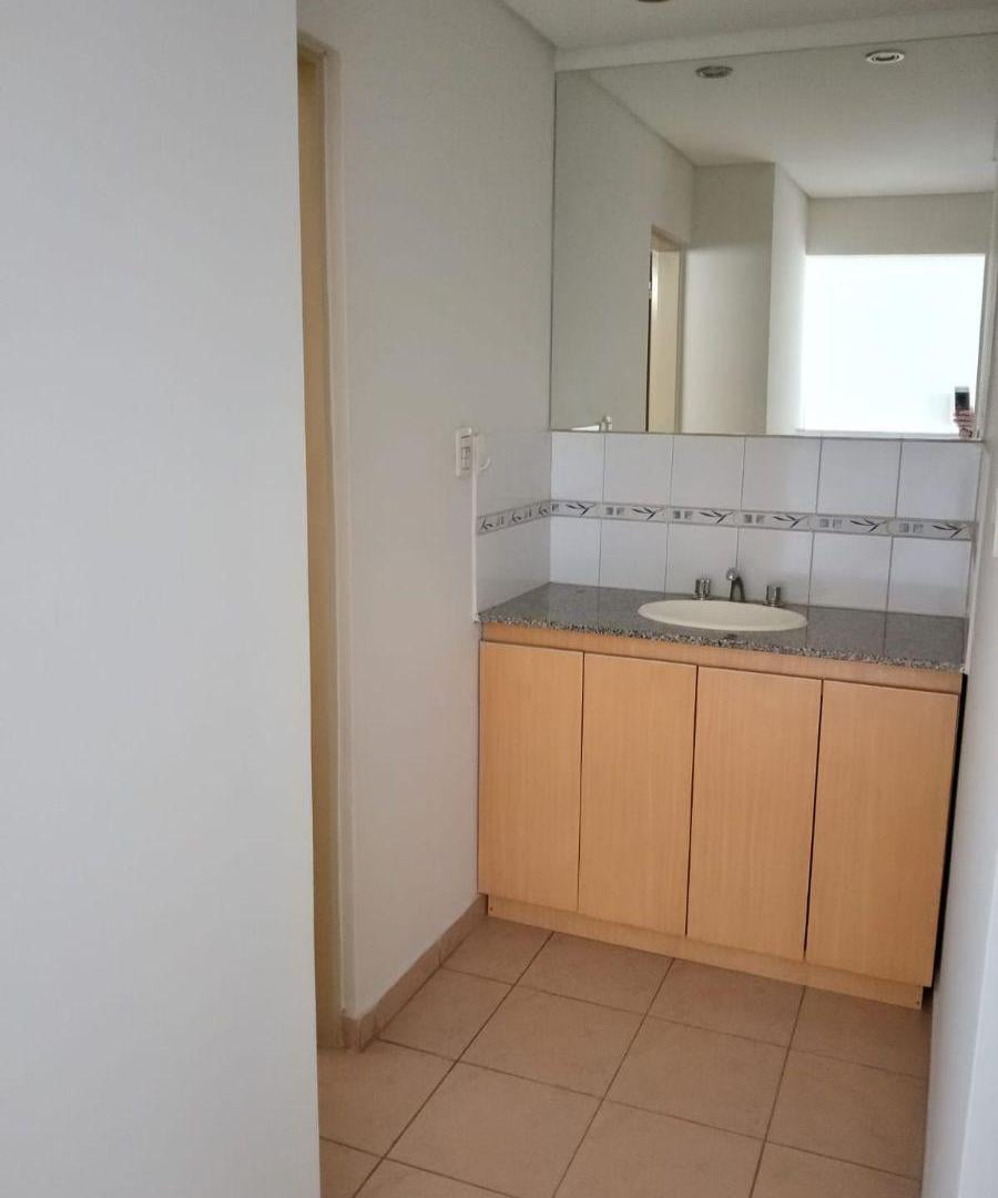 Foto de DEPARTAMENTO EN ALQUILER - CARLOS H. RODRÍGUEZ 826, PISO 1 DEPTO D, imagen 3