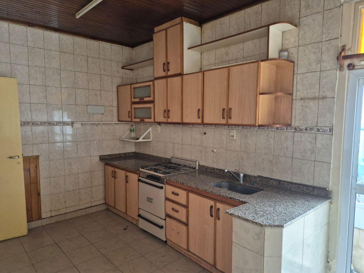 Foto de CASA + DEPARTAMENTO EN ALQUILER - MENDOZA 114, NEUQUÉN CAPITAL, imagen 2