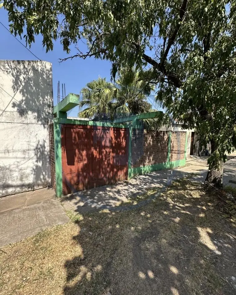 Casa a reciclar en Barrio Italia - Ideal para inversion 2