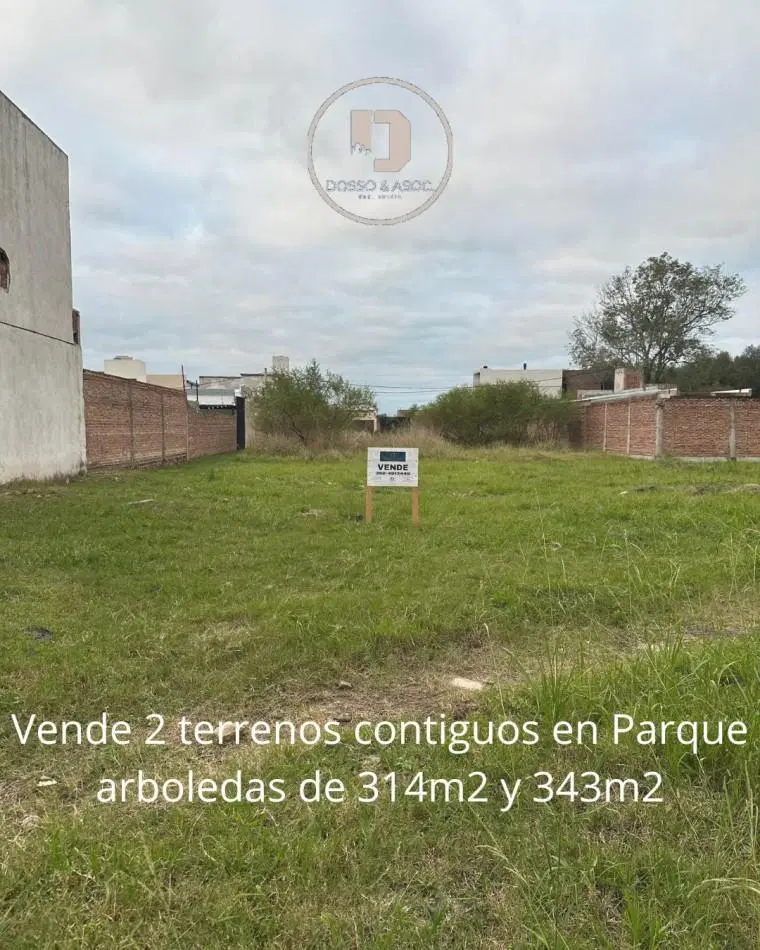 Vende 2 terrenos contiguos en Parque Arboledas en calle Bartolina Sissa 1