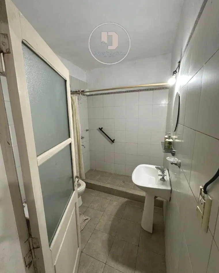 CASA EN VENTA EN CALLE ARTURO ILLIA 1850 4