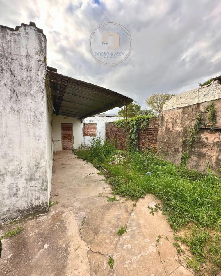 Foto de VENDE PROPIEDAD A RECICLAR — A metros del Regimiento Ejercito Argentino, imagen 4