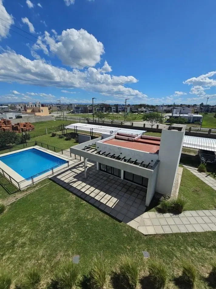 2 Dormitorios c/Cochera Propia Incluida/ Vista abierta, Pileta y SUM 3