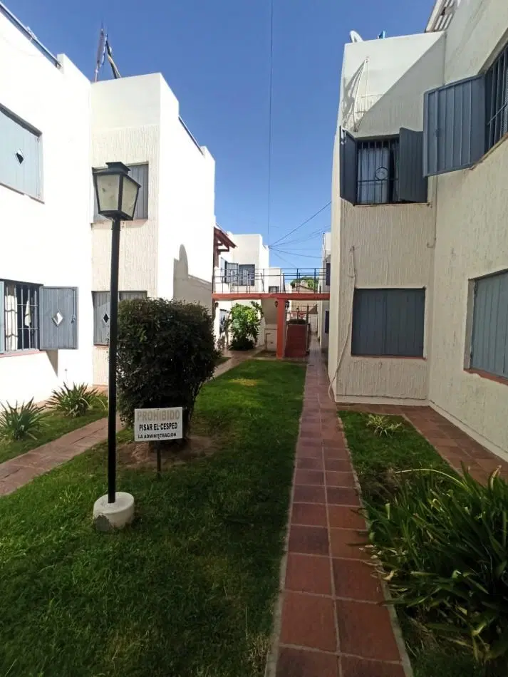 2 dormitorios EN Planta Baja / 2 patios y alarma / Complejo Mari I 3