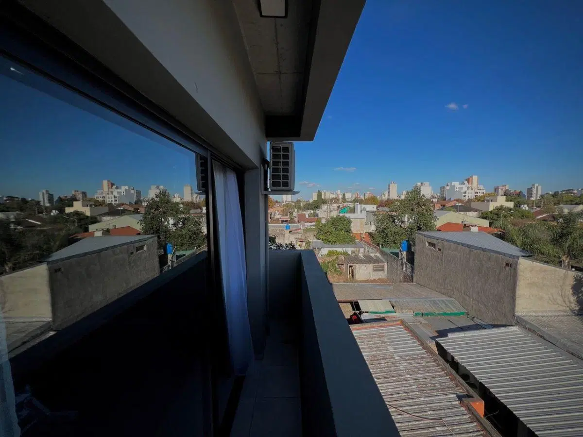 DEPARTAMENTO CON RENTA INMEDIATA C/ESCRITURA - BALCÓN - APTO COMERCIAL 5