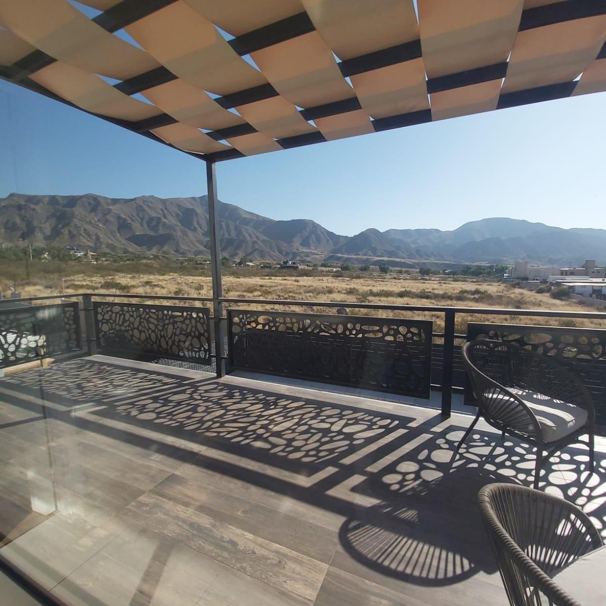 Vendo Hermosa Casa con Vista a La Montaña en El Challao 1
