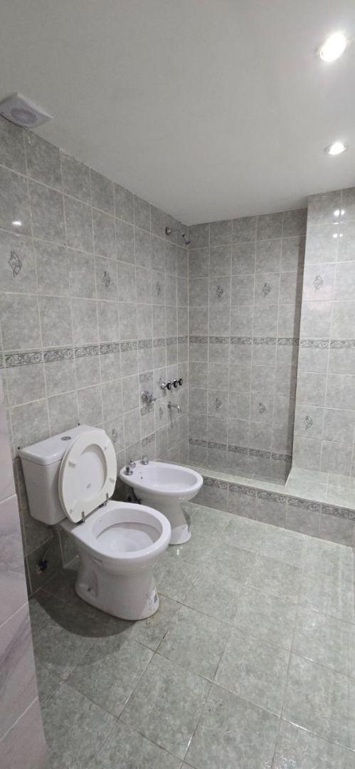 Foto de Alquilo Oficina 270m2, imagen 2