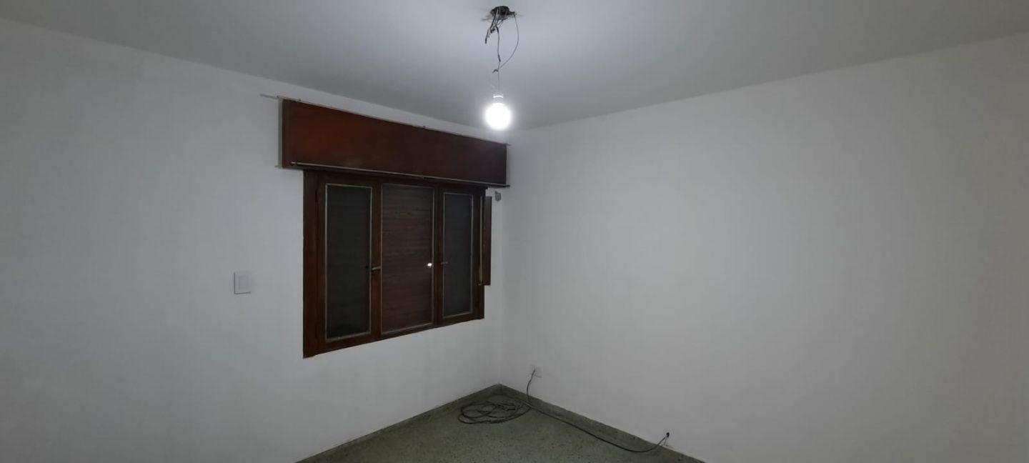 Foto de Vendo casa con local Neuquén, imagen 3