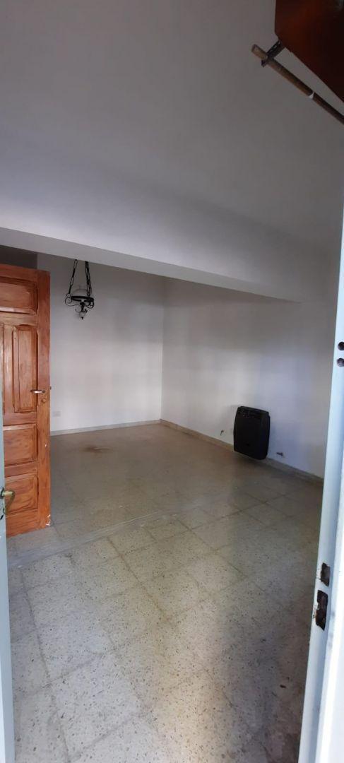 Foto de Vendo casa con local Neuquén, imagen 2