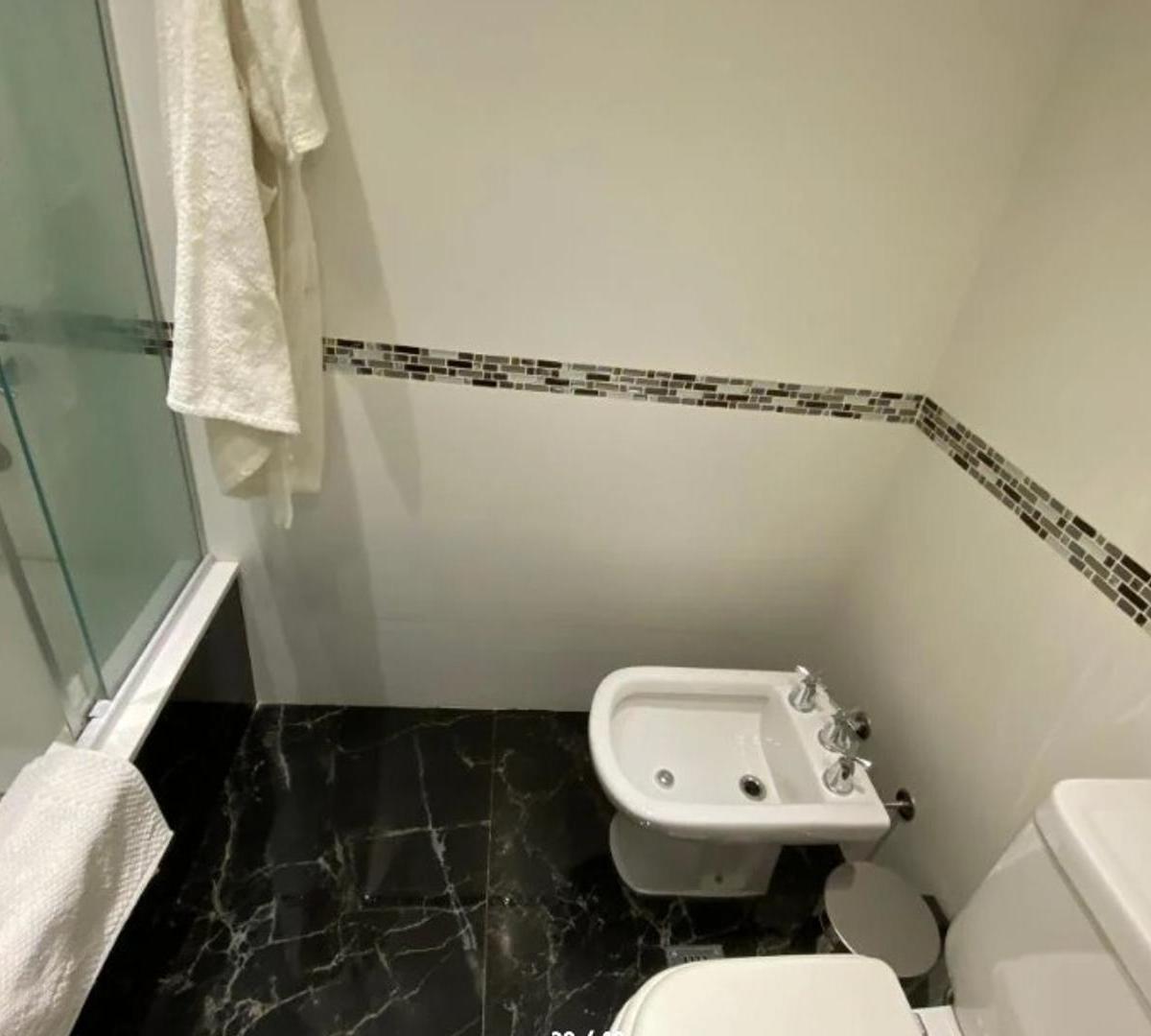 Departamento en Venta - 5 Ambientes - Caballito 1