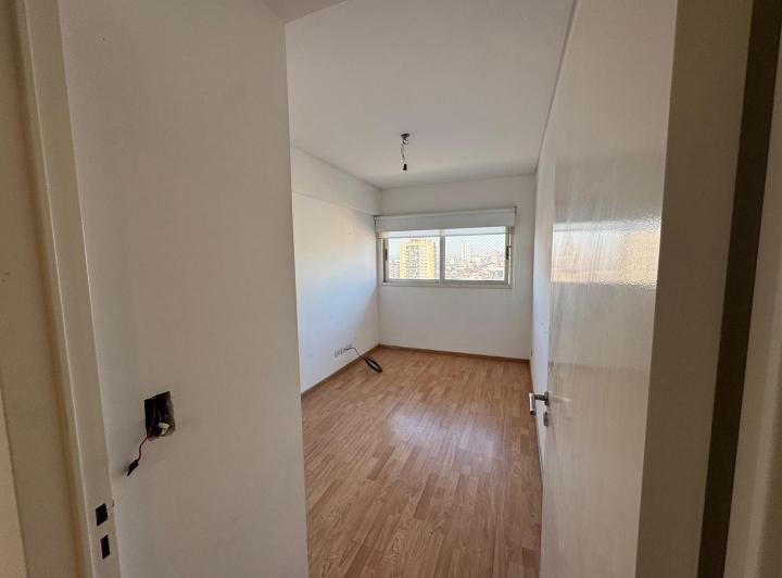 Venta - 3 Ambientes - Flores 5