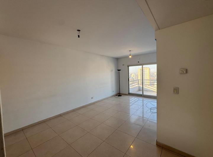 Venta - 3 Ambientes - Flores 1