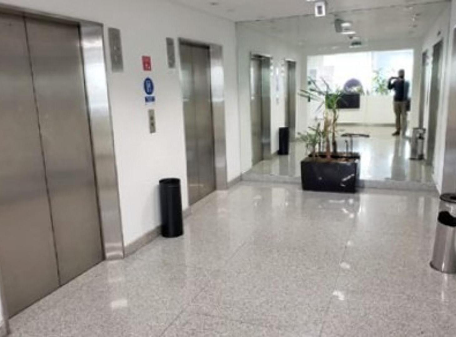 Foto de Oficina en venta - Torre Bouchard - San Nicolas, imagen 5