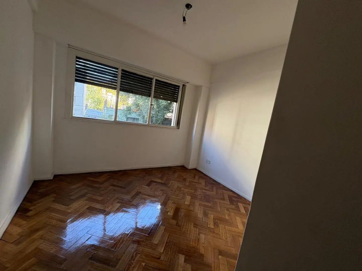 Departamento en Alquiler - 4 ambientes - Flores 5