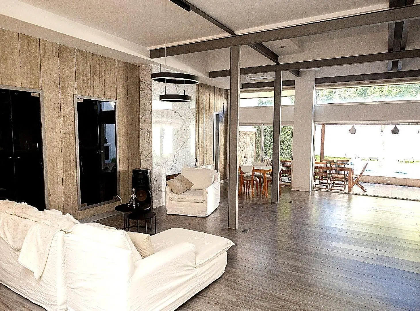 Casa moderna con jardín, piscina y cochera – Lomas de Núñez 4